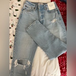 Abercrombie Curve Love Ultra High Rise Mom Jeans